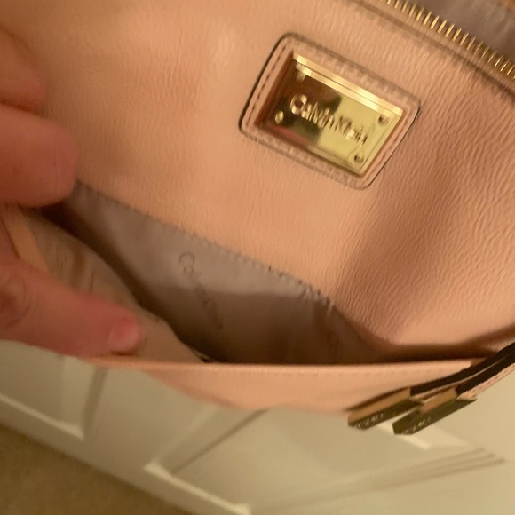 Calvin Klein Pink Leather Crossbody Bag - Picture 6 of 14